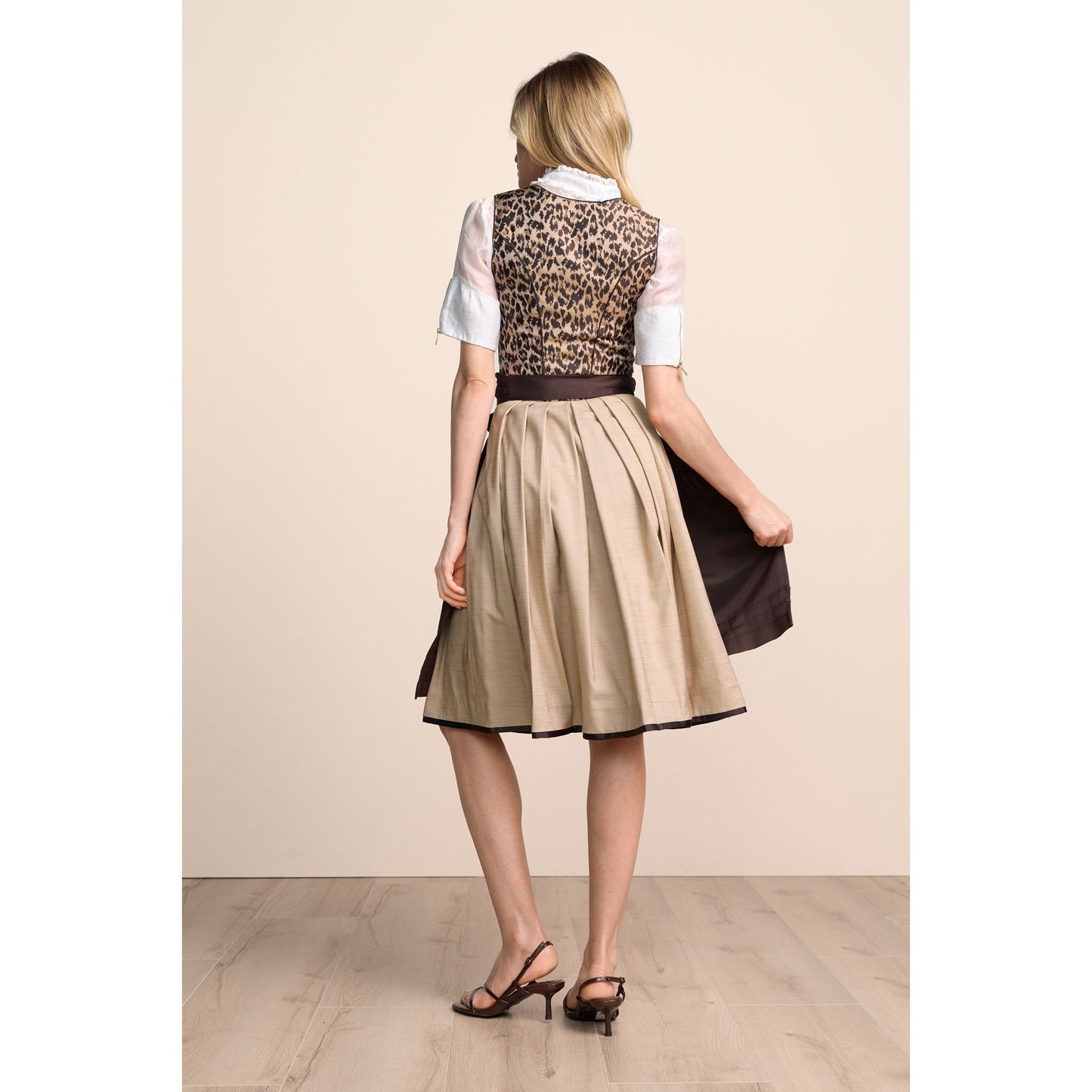 Dirndl Carly in braun