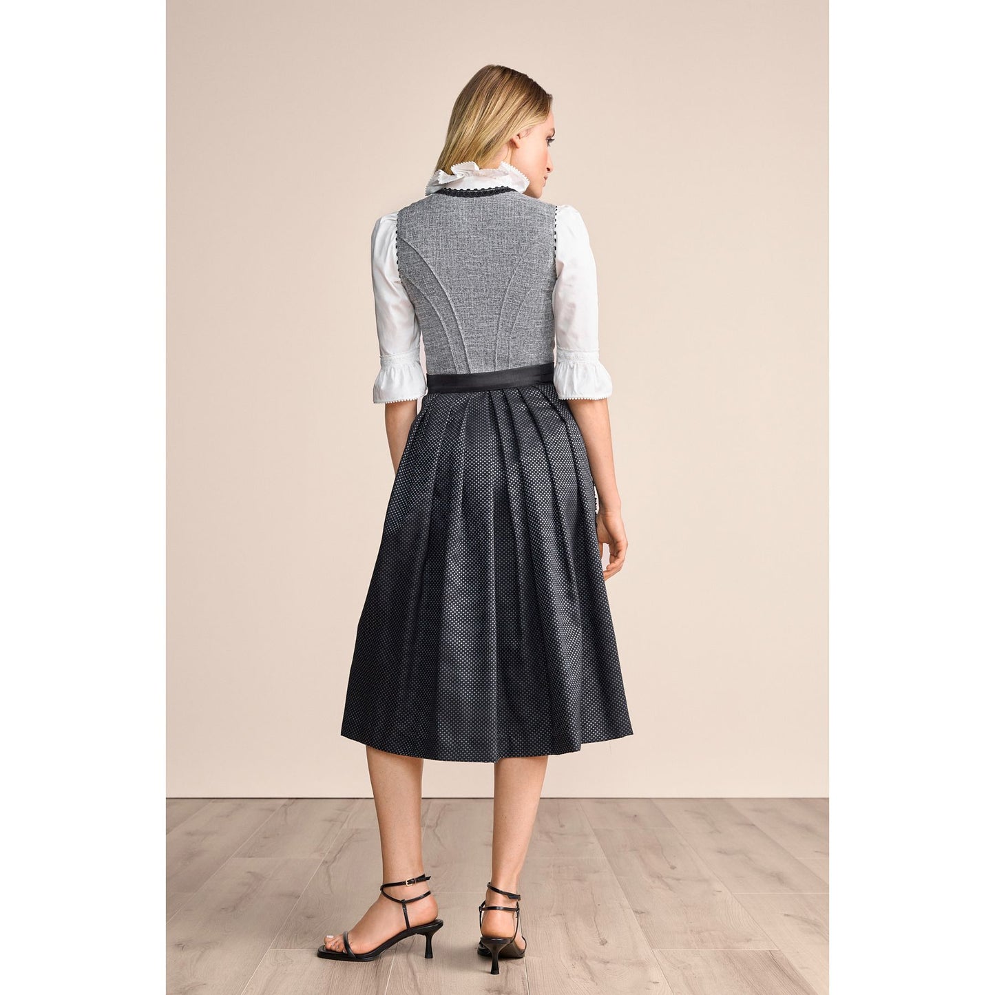 Dirndl Ashly in schwarz