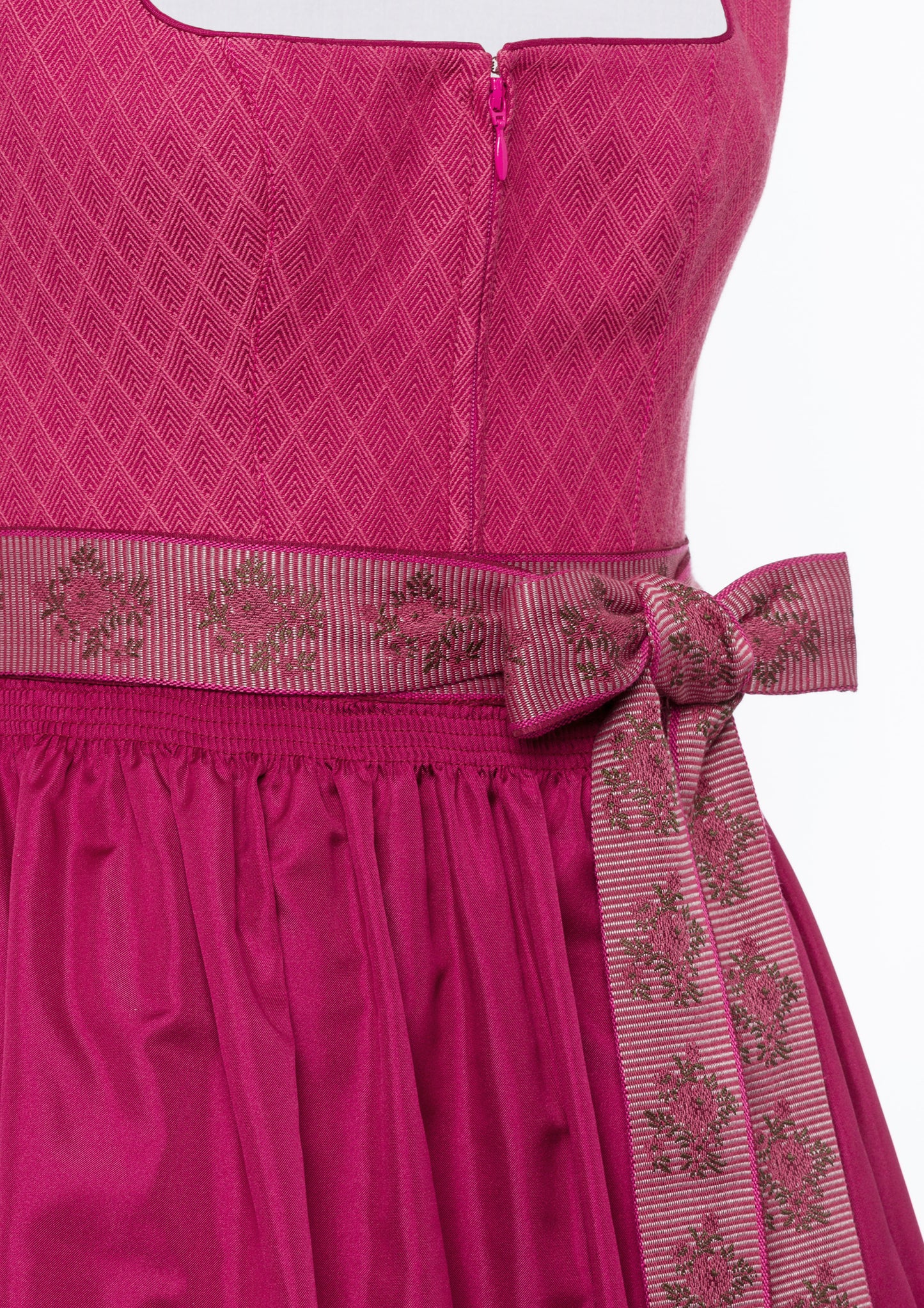Clara Dirndl