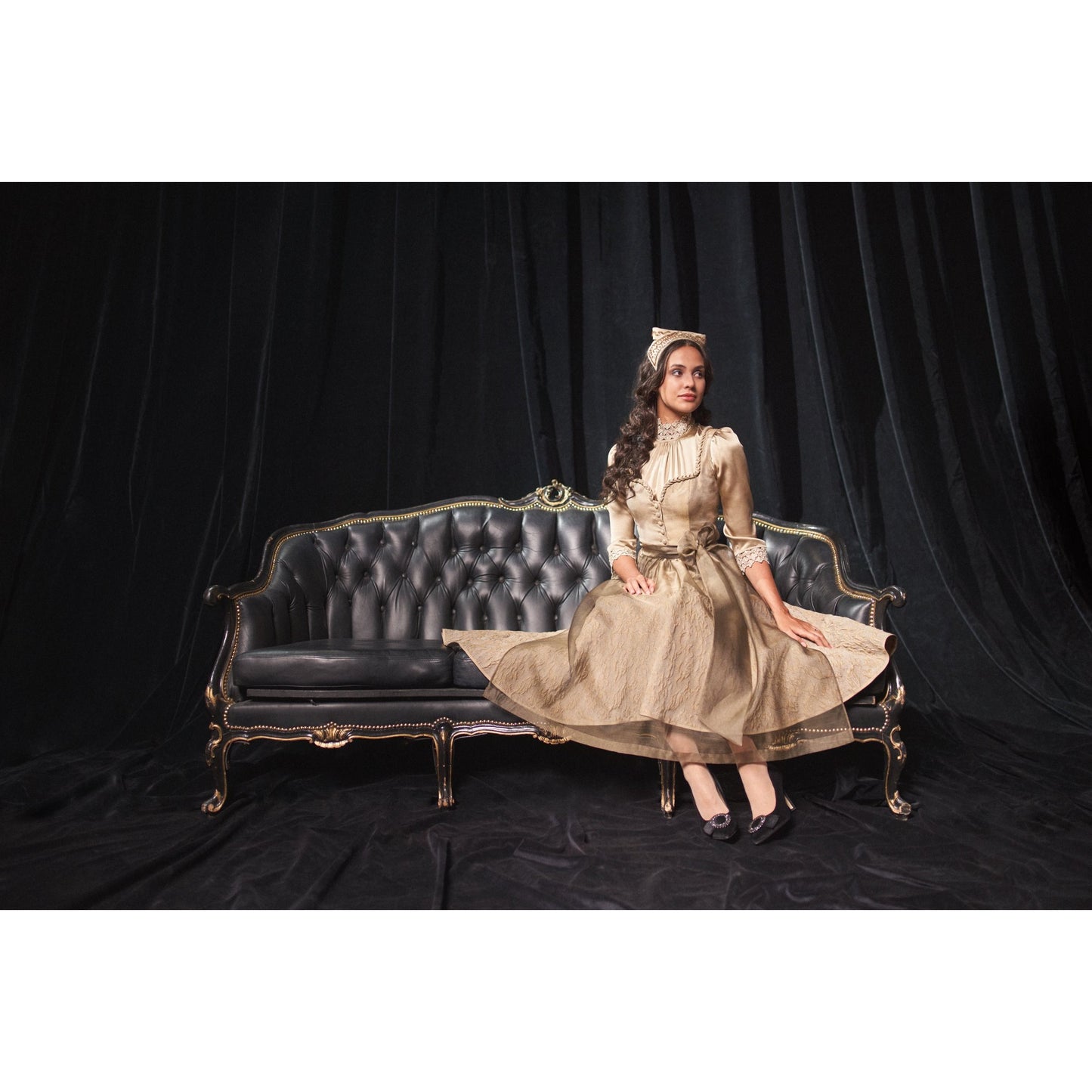 Dirndl 22D052PS in gold