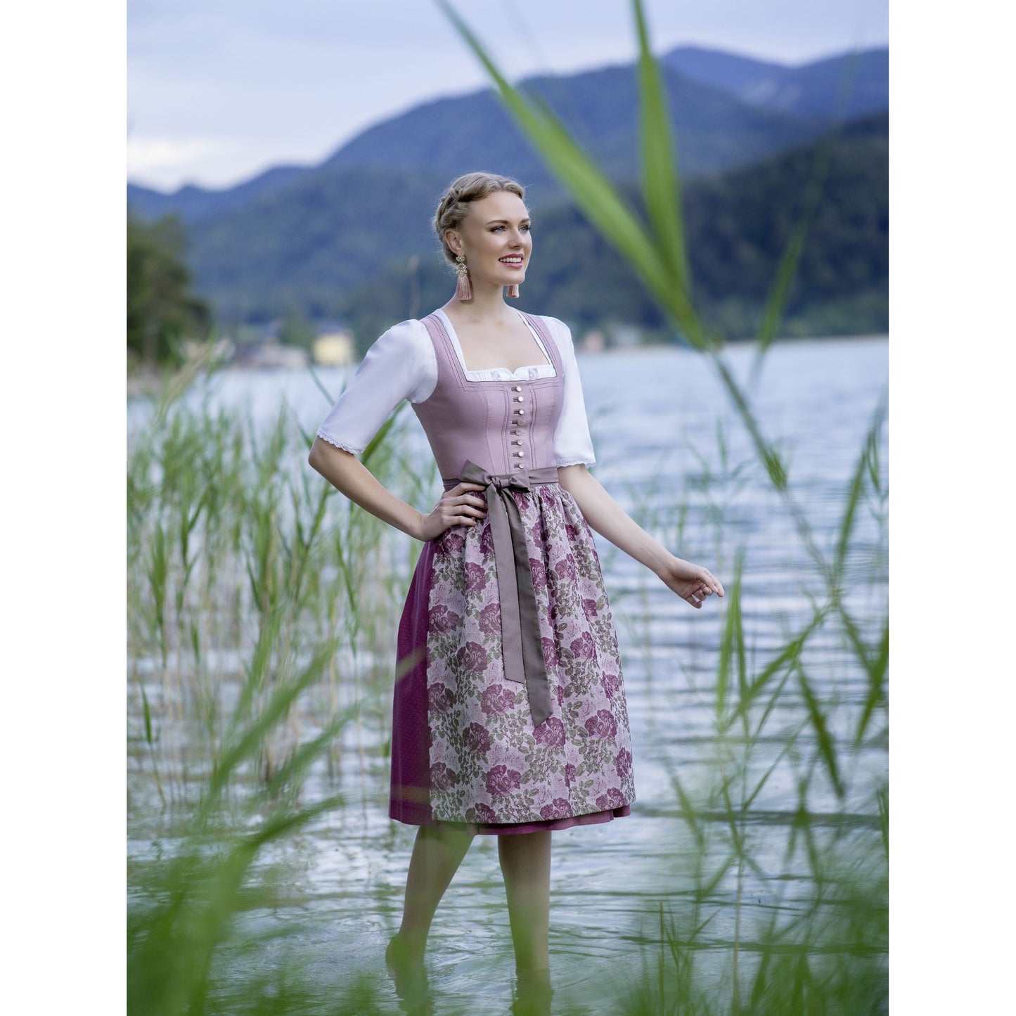 3414570-16219 Cindy Dirndl von Wenger
