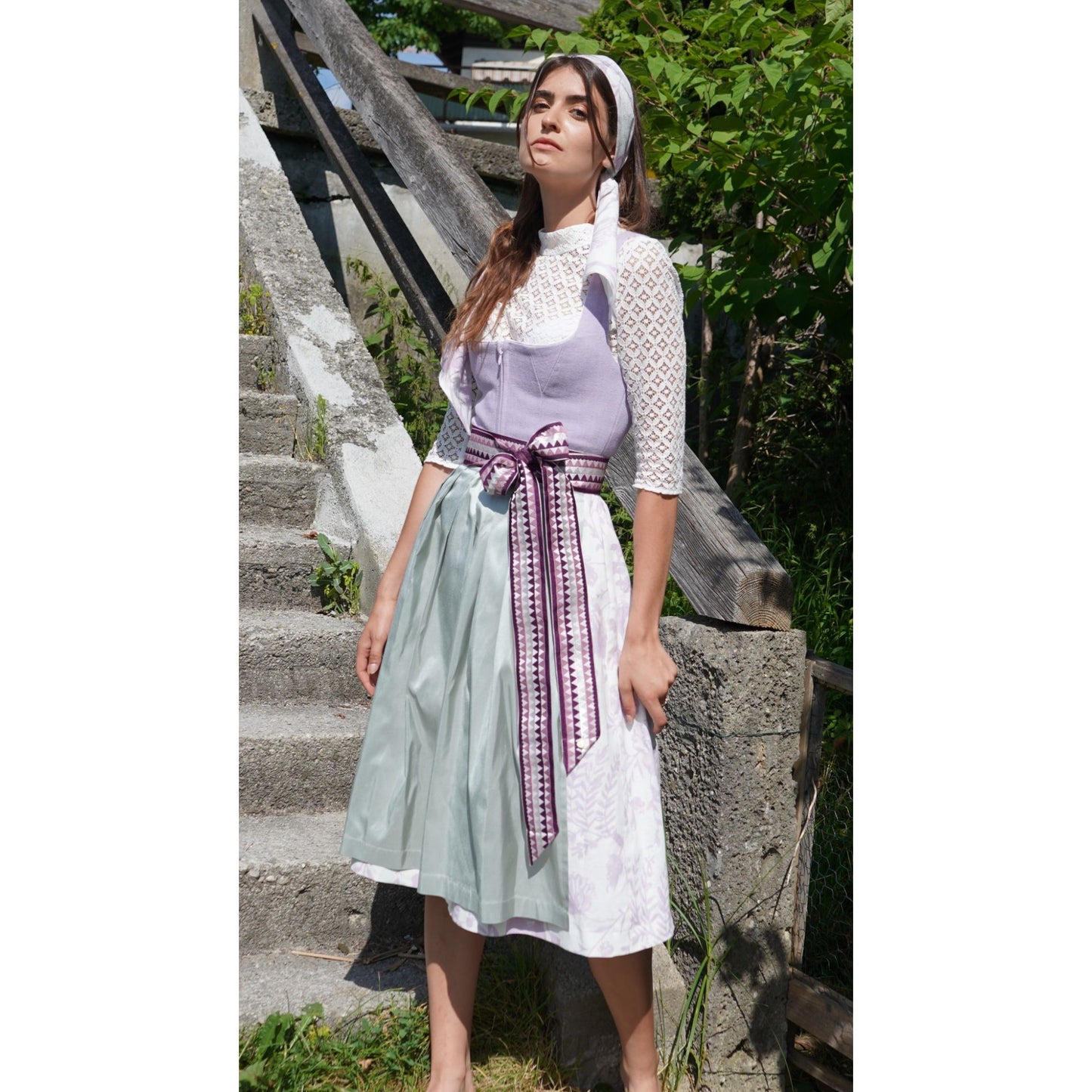 Dirndl Marina in lila/weiss