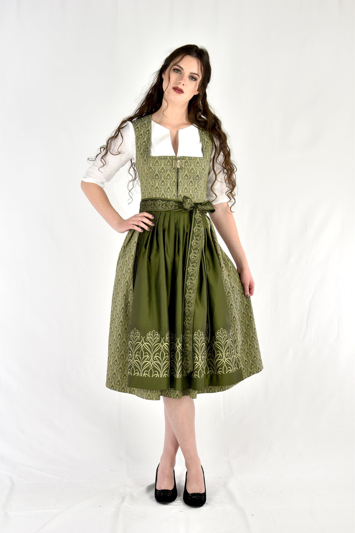 Dirndl von Glanz & Zauber in Jugendstilmuster D398