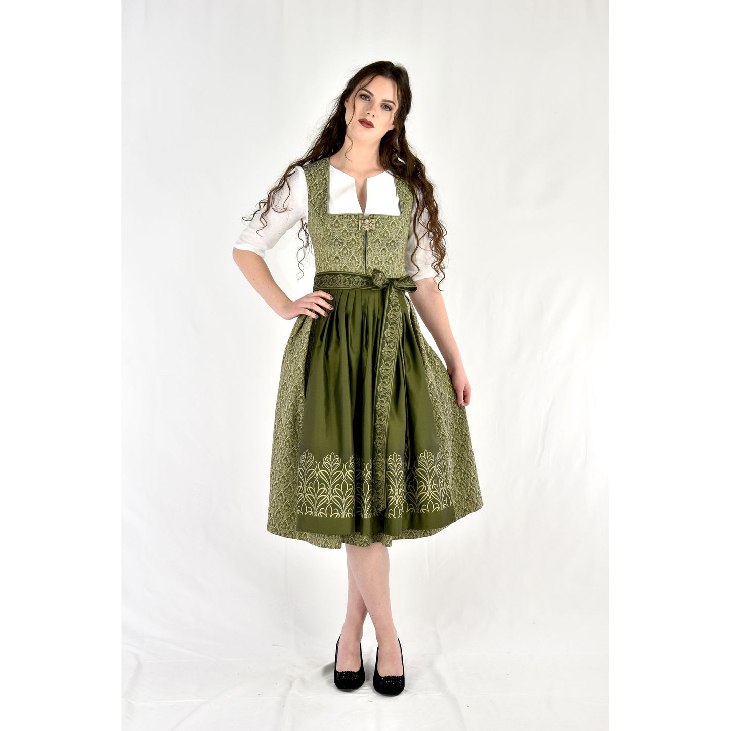 Dirndl von Glanz & Zauber in Jugendstilmuster D398