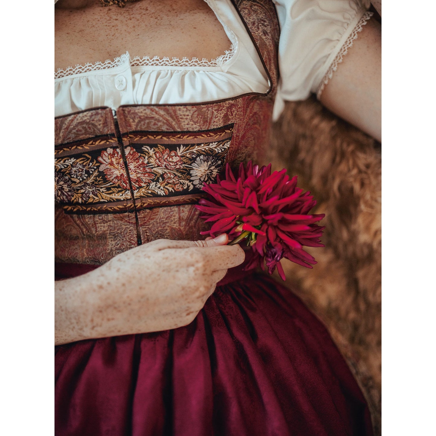 Holly Dirndl