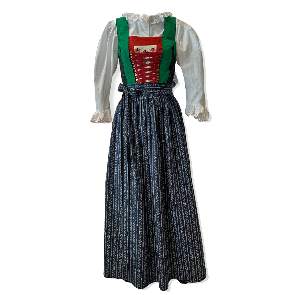 Stubaier Tracht mit blauer Schürze
