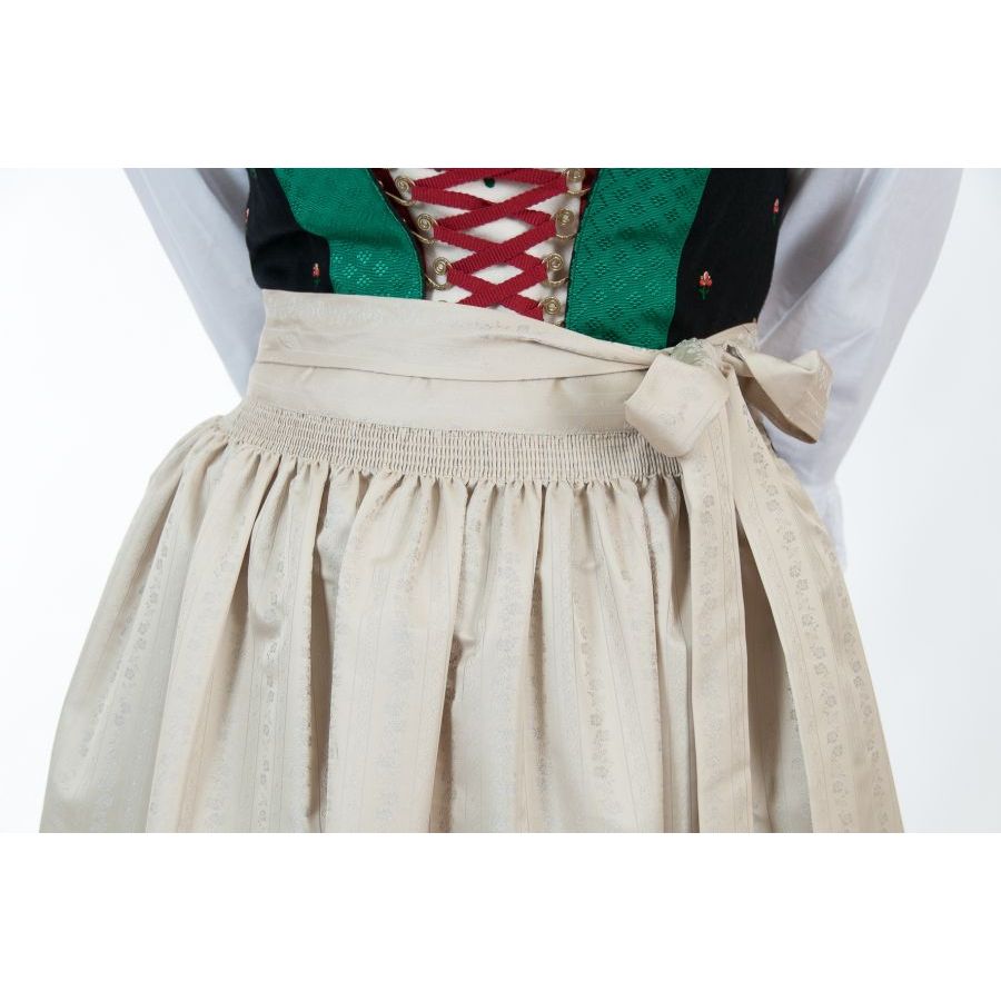 Stubaier Tracht mit blauer Schürze