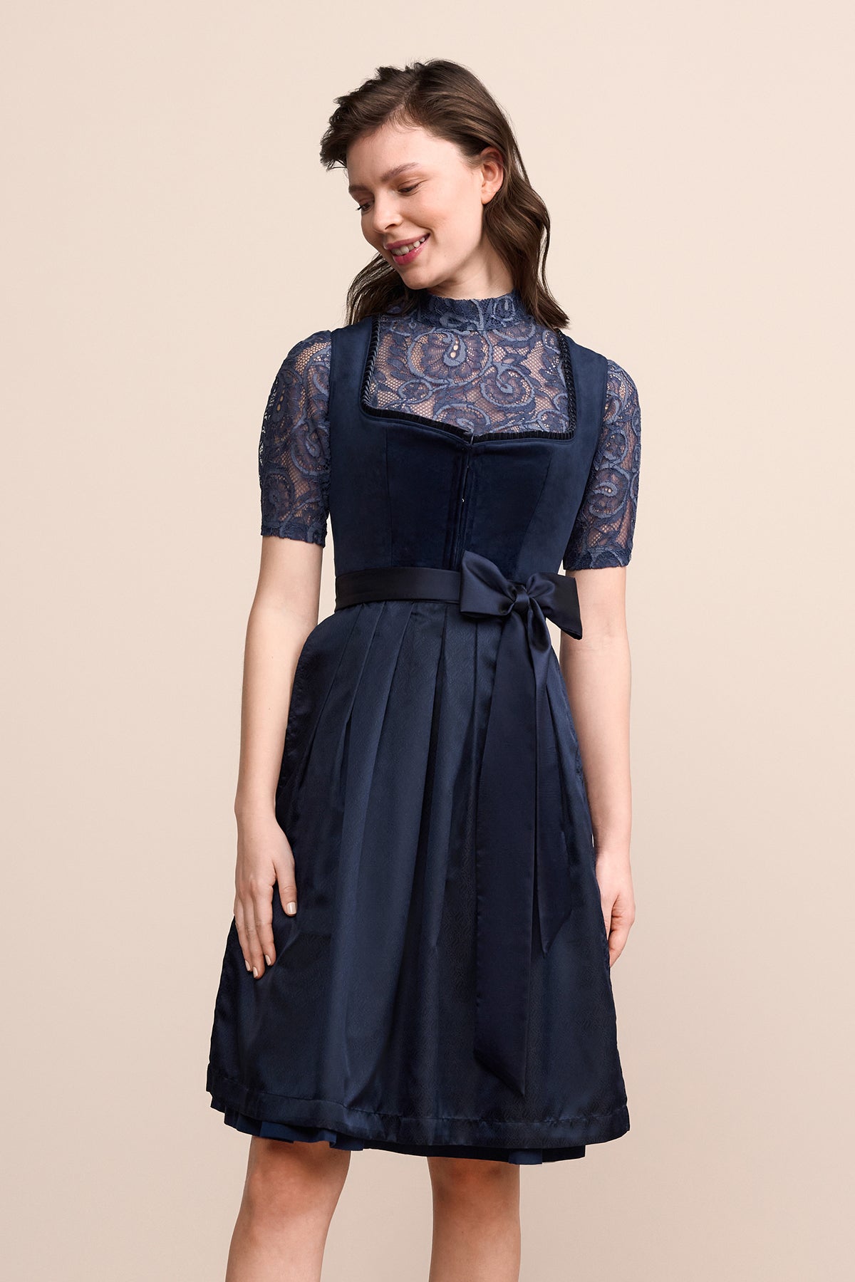 Dirndl Elenora