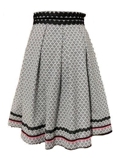 Rock Pia in schwarz/weiss